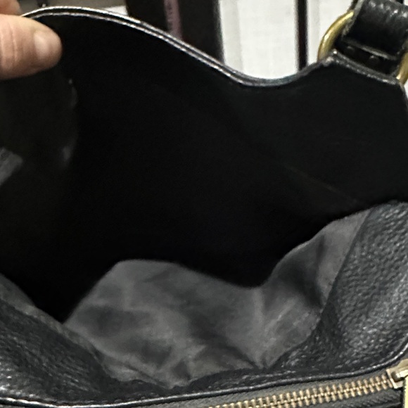 The Sak Collective Black Leather Shoulder Bag with Tassel LOTS Pockets EUC - Picture 10 of 12